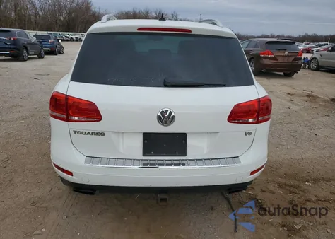 2014 Volkswagen Touareg V6 z USA, uszkodzony, nr VIN WVGEF9BPXED013191